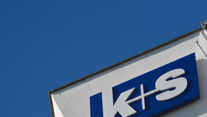 Der Dünger- und Salzproduzent K+S will mit dem Verkauf des nordamerikanischen Salzgeschäfts den Schuldenabbau vorantreiben. Der Dünger- und Salzproduzent K+S will mit dem Verkauf des nordamerikanischen Salzgeschäfts den Schuldenabbau vorantreiben.