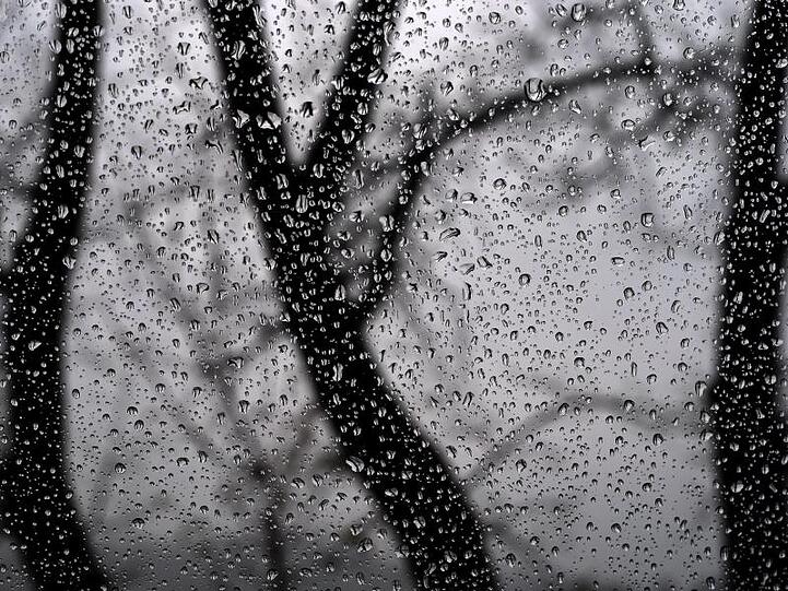Wetterumbruch in Bayern. Foto: Karl-Josef Hildenbrand/Archivbild