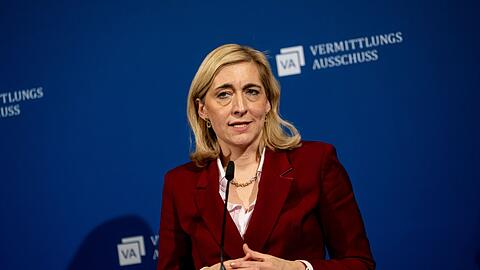 Gesundheitsministerin Nina Warken begr&uuml;&szlig;te den Kompromiss im Vermittlungsausschuss.