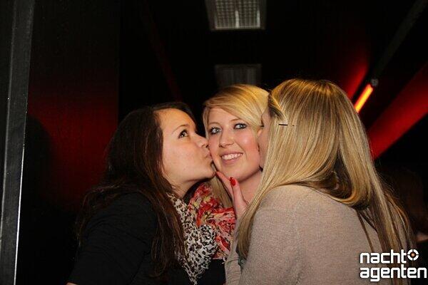 "Milchbar 90 - Die 90er Partynacht" am Donnerstag. Mehr Bilder unter: www.nachtagenten.de