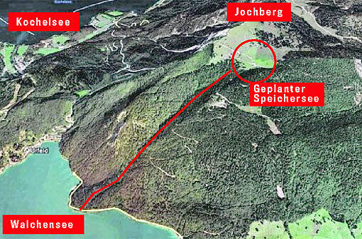 Der Jochberg über dem Walchensee: In der Mulde an der Jocher-Alm ist der Stausee geplant. Das Kraftwerk und die Fallrohre verlaufen unterirdisch im Berg.