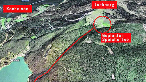 Der Jochberg über dem Walchensee: In der Mulde an der Jocher-Alm ist der Stausee geplant. Das Kraftwerk und die Fallrohre verlaufen unterirdisch im Berg. Der Jochberg über dem Walchensee: In der Mulde an der Jocher-Alm ist der Stausee geplant. Das Kraftwerk und die Fallrohre verlaufen unterirdisch im Berg.