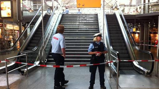 Der Bereich um die Schließfächer war großräumig abgesperrt.