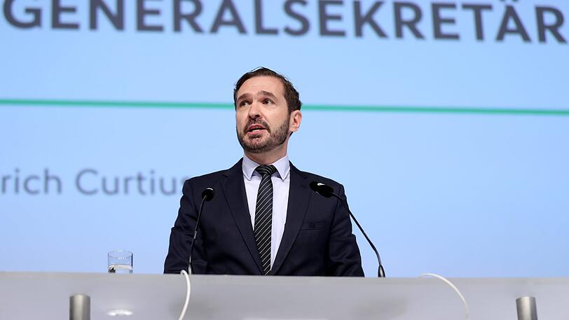 DFB-Generalsekretär Friedrich Curtius.