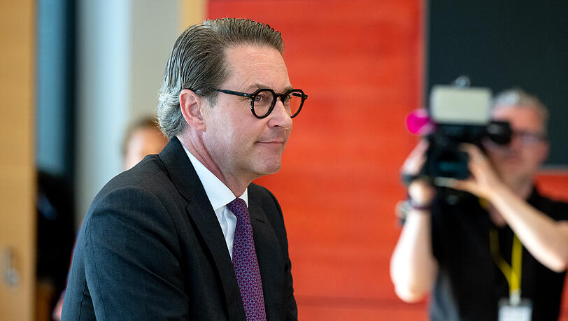Andreas Scheuer soll im U-Ausschuss zur Zweiten Stammstrecke falsch ausgesagt haben, finden die Grünen – und erstatten deshalb Anzeige.