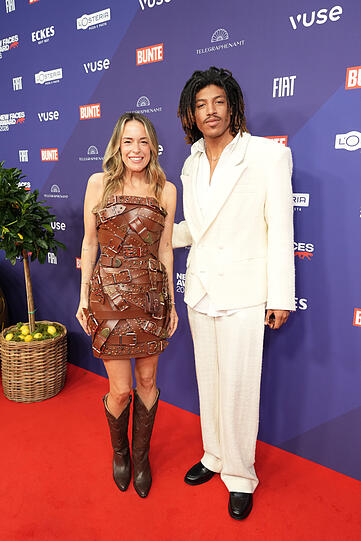 Designerin Marina Hoermanseder posierte mit Henry Samuel, dem Sohn von Heidi Klum und Seal. Designerin Marina Hoermanseder posierte mit Henry Samuel, dem Sohn von Heidi Klum und Seal.