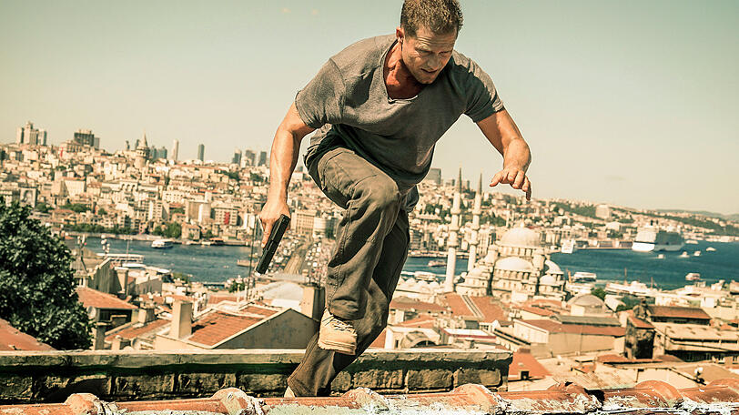 Action über den Dächern von Istanbul: Nick Tschiller (Til Schweiger) in einer Szene des "Tatort".