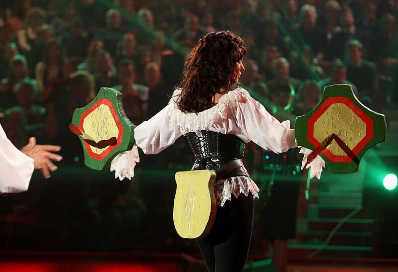Tosender Applaus bei "Stars in der Manege": 2008 wagte sich Simone Thomalla an der Seite von "Los Alamos" auf die Bühne.