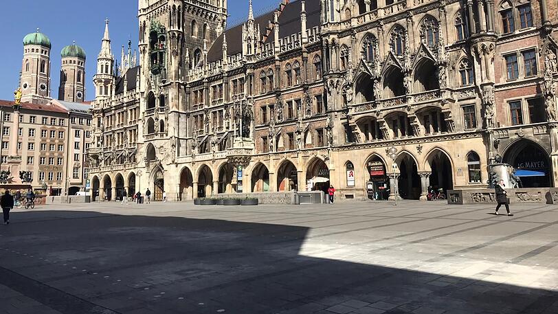 Am Marienplatz herrschte am Vormittag gähnende Leere.
