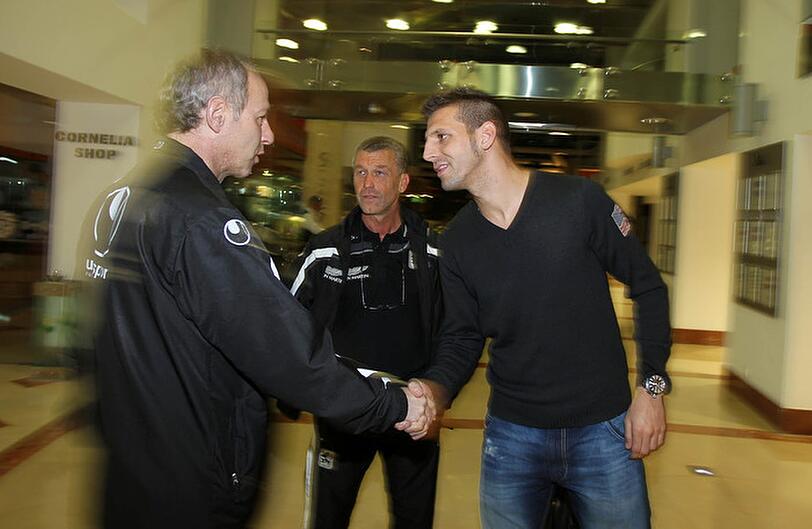 Vallori ist da! Der Probespieler trainiert bei den Löwen bis Donnerstag in Belek mit.