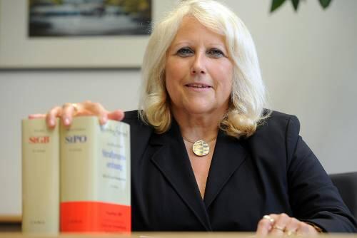 &bdquo;Das war ein Kunstfehler&ldquo;: Generalstaatsanwältin Christine Hügel.