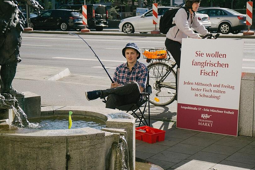 Die Bilder von den Brunnen-Anglern von Käfer.