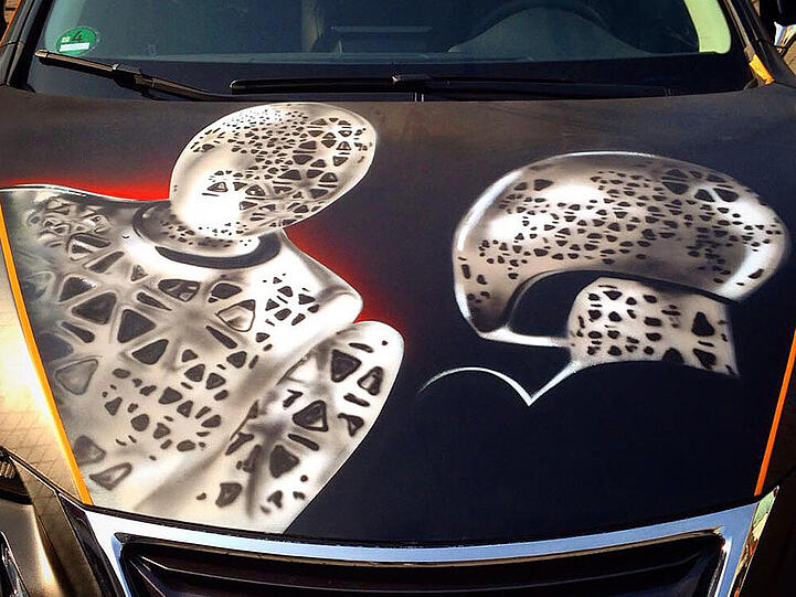 Lexus Art Car: LED-Aliens auf der Motorhaube