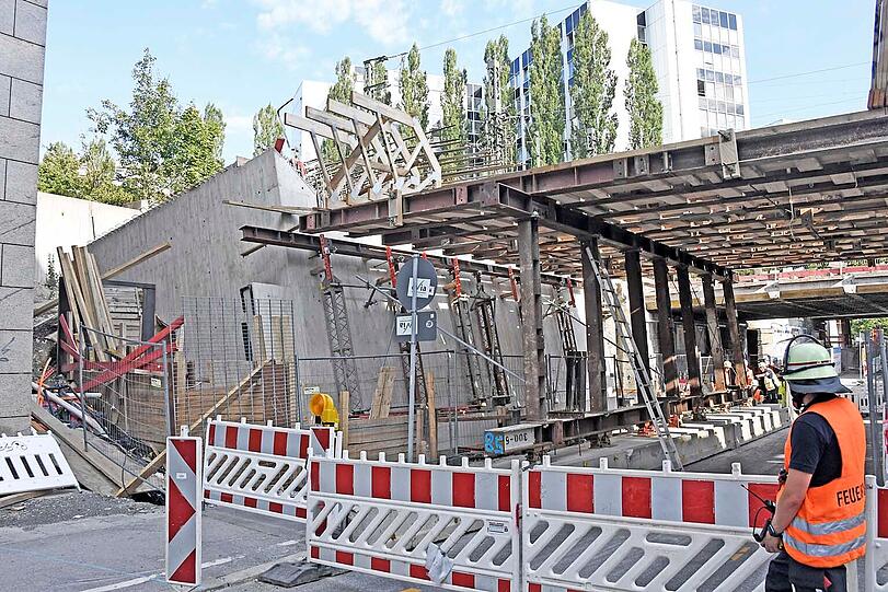 Teile der Schalung der Brücke waren akut einsturzgefährdet.