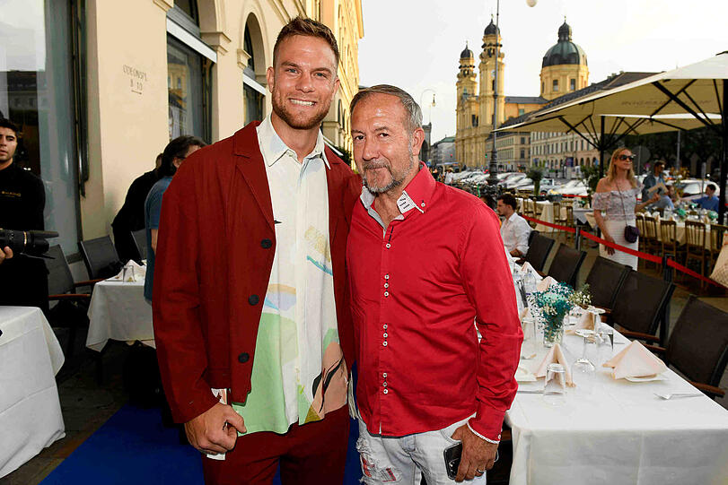 Ex-Bachelor Sebastian Preuss mit Mathias Scheffel (Geschäftsführer und Betreiber des Filmcasinos)