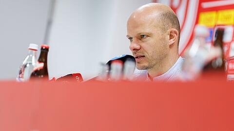 Tobias Werner, der neue Geschäftsführer Sport beim SSV Jahn Regensburg, spricht.