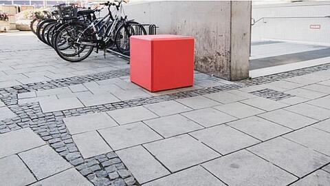 Roter Würfel zu sehen? Bleiben Sie stehen, nachlesen lohnt sich.