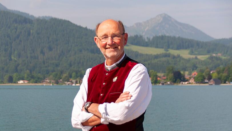 Eckart von Zons ist Heimatführer am Tegernssee. Eckart von Zons ist Heimatführer am Tegernssee.