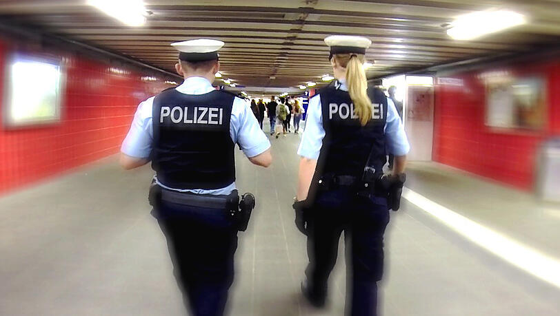Die Bundespolizei am Ostbahnhof hatte auch in der Nacht zum Dienstag wieder einiges zu tun. Die Bundespolizei am Ostbahnhof hatte auch in der Nacht zum Dienstag wieder einiges zu tun.