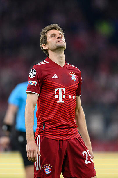 Sein Vertrag beim FC Bayern läuft 2023 aus, er will verlängern: Müller. Sein Vertrag beim FC Bayern läuft 2023 aus, er will verlängern: Müller.