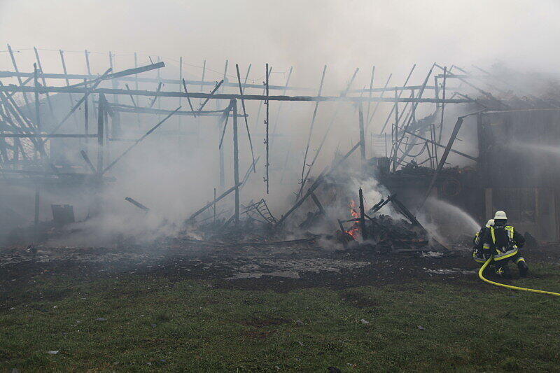 Warum der Bauernhof in Hagenberg in Flammen aufging, ist bisher nicht bekannt.