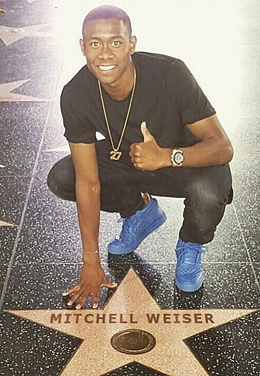 Ein ganz besonderer Instagram-Gruß von Mitchell Weiser zum 23. Geburtstag von David Alaba: "Happy birthday to my biggest fan @david_alaba wish u all the best and stay healthy"