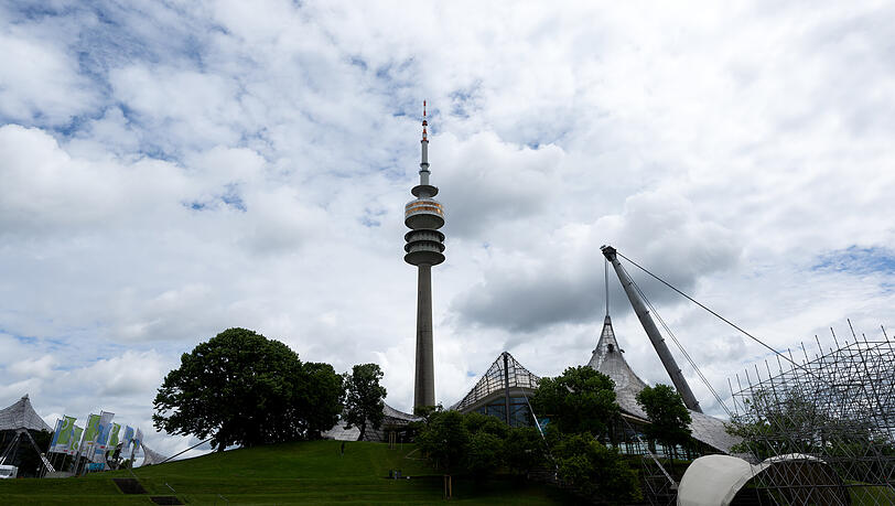 Wird derzeit saniert: der Olympiaturm. Wird derzeit saniert: der Olympiaturm.