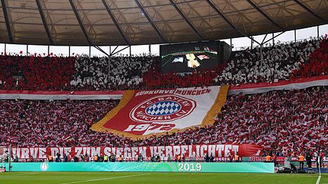 Werden im Pokalfinale in der Ostkurve f&uuml;r Stimmung sorgen: Die Fans des FC Bayern.