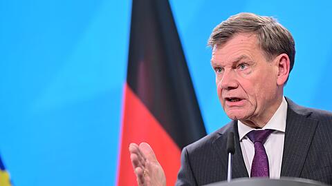 Bundesaußenminister Johann Wadephul (CDU) warnt Konsequenzen eines Zollstreits mit den USA.