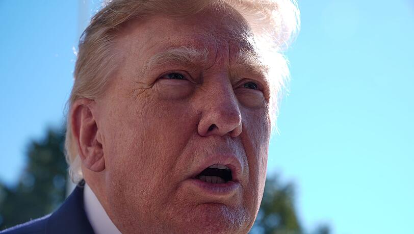 Trump richtet eine Warnung an die Huthi-Miliz. Trump richtet eine Warnung an die Huthi-Miliz.