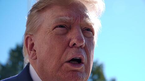 Trump richtet eine Warnung an die Huthi-Miliz.