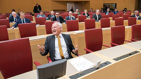 Erwin Huber vor einer Plenarsitzung im Bayerischen landtag - 2018 ist hier für ihn Schluss.