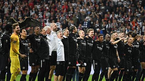 Die Frankfurter feierten ausgelassen den Sieg gegen Benfica Lissabon.