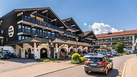 Das Hotel Bachmair am See liegt zentral in Rottach-Egern, empf&auml;ngt aber seit Jahren keine &Uuml;bernachtungsg&auml;ste mehr.