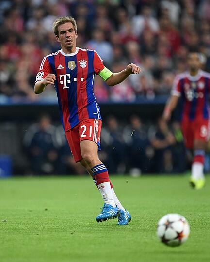 Philipp Lahm wohl mal wieder auf der Sechs.