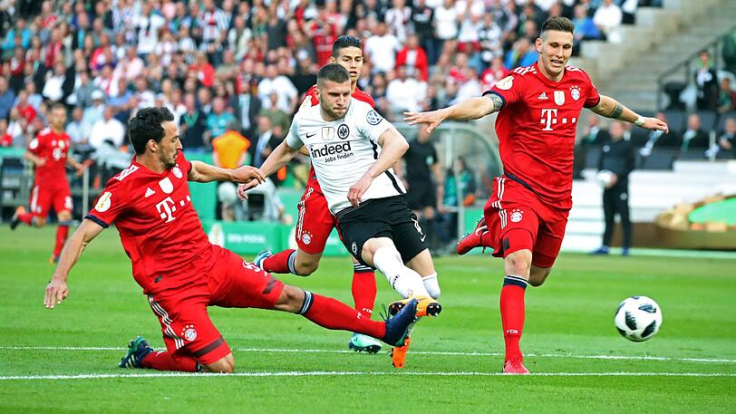 NIKLAS SÜLE, NOTE 4: Grätschte Ex-Löwe Wolf den Ball weg (2.), griff vor Rebics 0:1 allerdings nicht ein. Wirkte gedanklich auch in anderen Szenen einen Tick zu langsam. Schoss aus der Distanz vorbei (48.). Leitete dann den Ausgleich mit ein. Beim 1:2 nicht im Bilde.