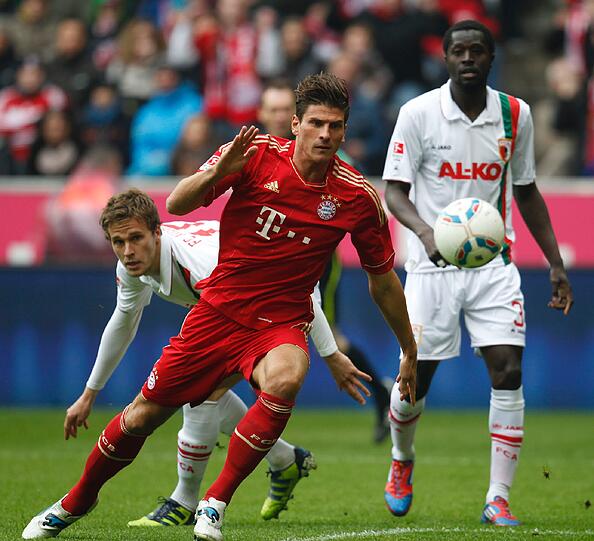 MARIO GOMEZ: Erste Chance nach knapp 24 Sekunden &ndash; gescheitert. Aber der Nachschuss war drin, nach 26 Sekunden. Und als Vollstrecker cool zum 2:1 (60.). Seine Saisontreffer 24 und 25. NOTE: 1