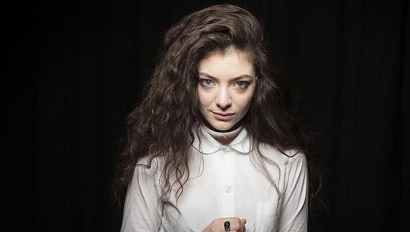 Die neuseeländische Sängerin Lorde bei einem Fotoshooting 2013 in New York Die neuseeländische Sängerin Lorde bei einem Fotoshooting 2013 in New York