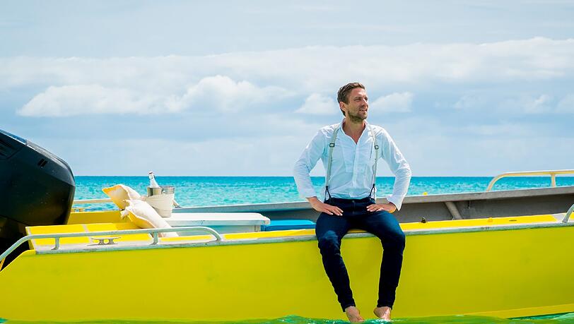 Moderator Peer Kusmagk ist auf dem Weg zur Insel der Versuchung. Moderator Peer Kusmagk ist auf dem Weg zur Insel der Versuchung.
