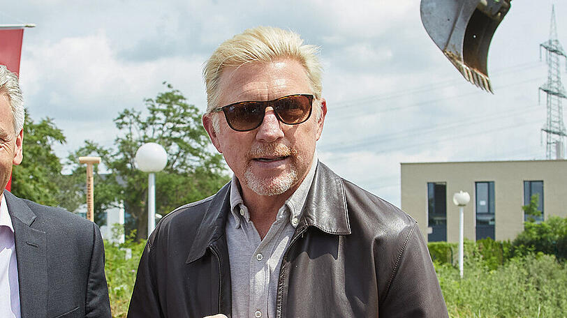 Boris Becker beim Spatenstich zur Boris Becker International Tennis Academy