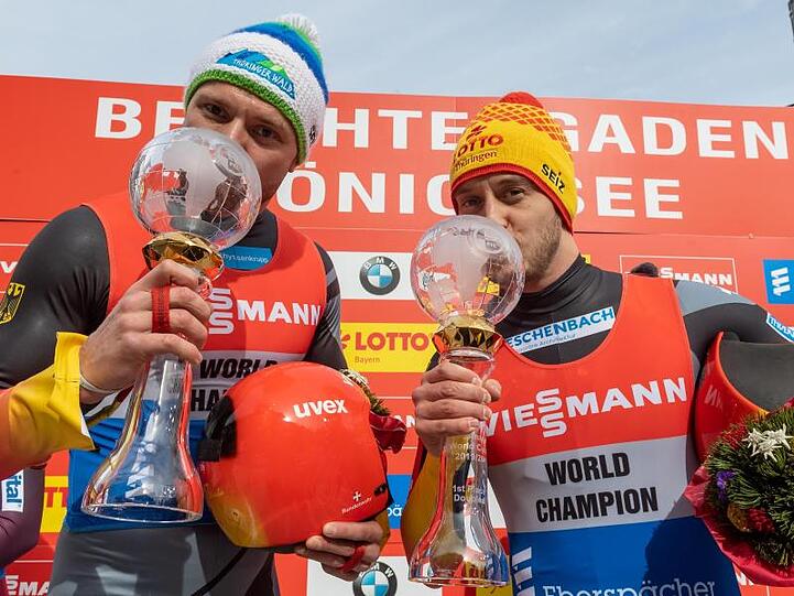 Zum vierten Mal Gesamtweltcupsieger: Toni Eggert (l) und Sascha Benecken.