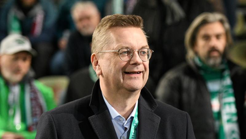 DFB-Chef Reinhard Grindel fordert einen Sieg gegen die Niederlande. DFB-Chef Reinhard Grindel fordert einen Sieg gegen die Niederlande.