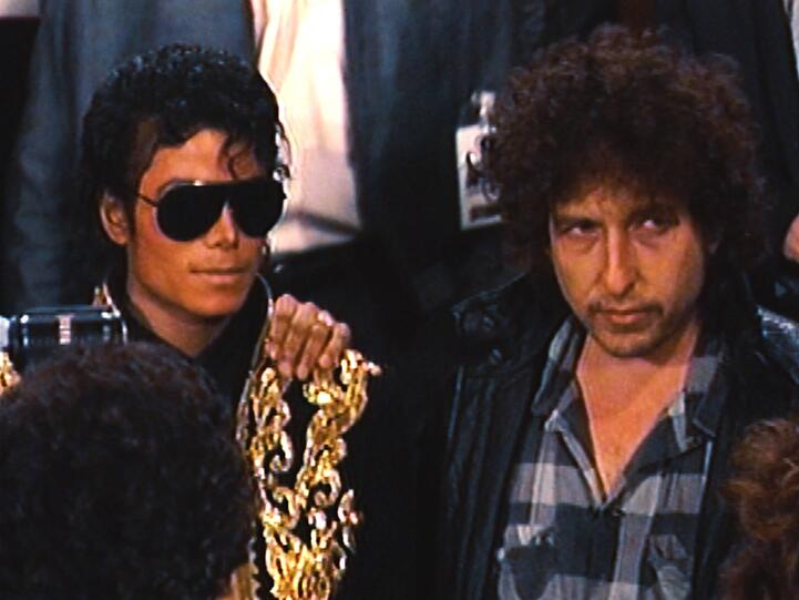 Michael Jackson (links) und Bob Dylan, der in der Studionacht mit Problemen zu kämpfen hatte.