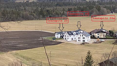 Die drei betroffenen Häuser in Wolfratshausen.