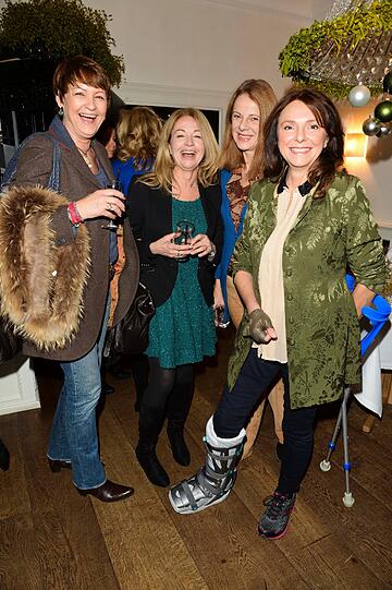 Susanne Kirchberger, Christiane Gräfin von Trapp, Dr. Isabelle Liegl, Freifrau Uschi Dämmrich von Luttitz