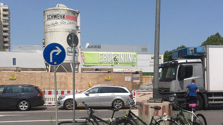 Außenrum ist noch Baustelle: Am Donnerstag eröffnet das Forum Schwanthalerhöhe offiziell seine Pforten.