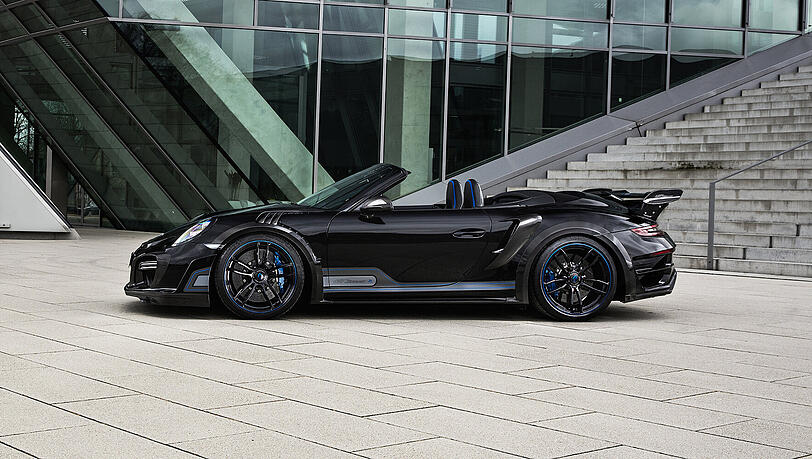 Den beiden Cabrio-Varianten des 911 Turbo verpasst Techart ein Aerodynamik-Kit mit unzähligen Carbon-Teilen. Den beiden Cabrio-Varianten des 911 Turbo verpasst Techart ein Aerodynamik-Kit mit unzähligen Carbon-Teilen.