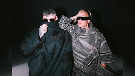 Sido und Sarah Connor bewegen sich "zwischen den Sternen".