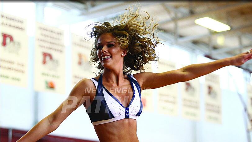 Sie sind die Cheerleader des amtierenden NFL-Champions. Sie sind die Cheerleader des amtierenden NFL-Champions.
