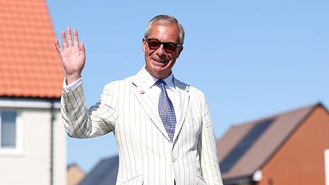 Schon bei der Stimmabgabe war er gut gelaunt: Rechtspopulist Nigel Farage.